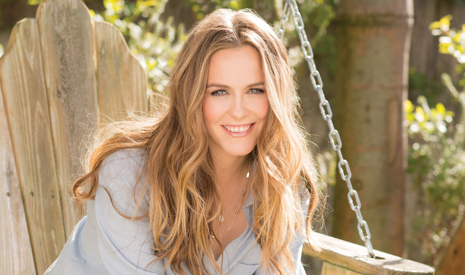 Alicia Silverstone's Sustainable Home Garden Is a Vegan Food Paradise