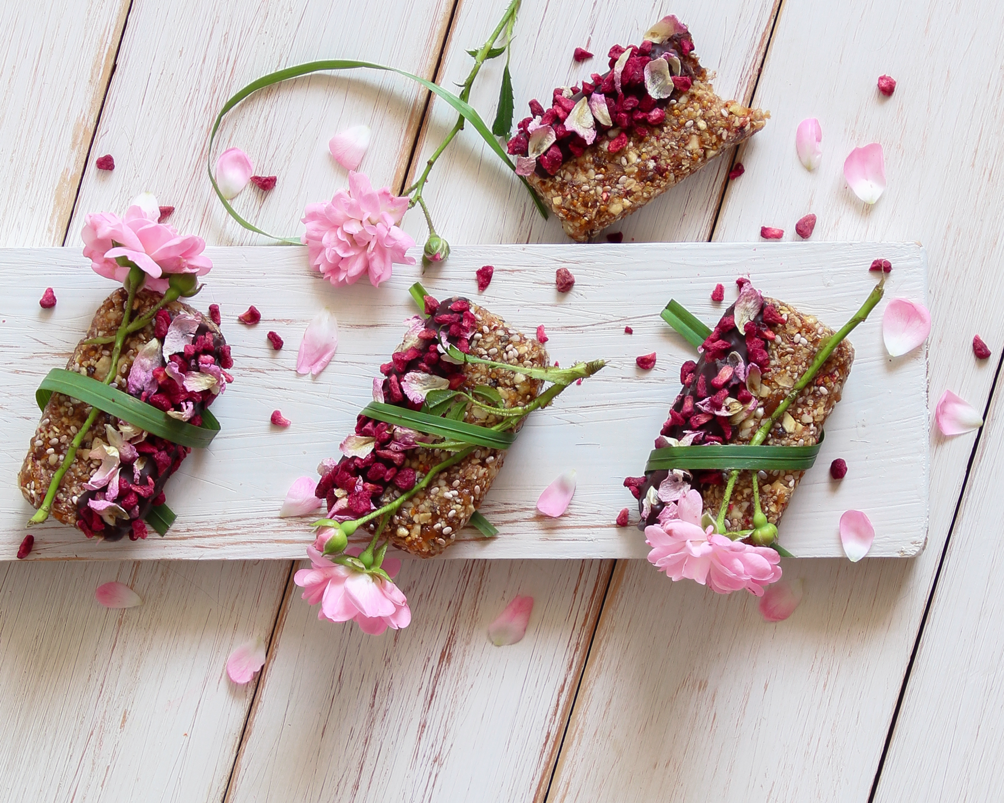 VegNews.ChocolateRaspberryRoseOatBars