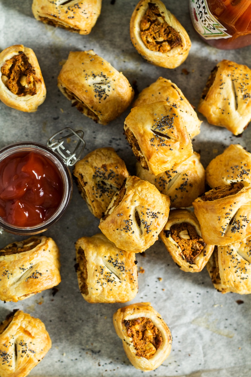 VegNews.SausageRolls