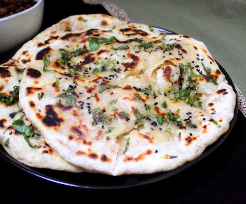 VegNews.Sourflatbread