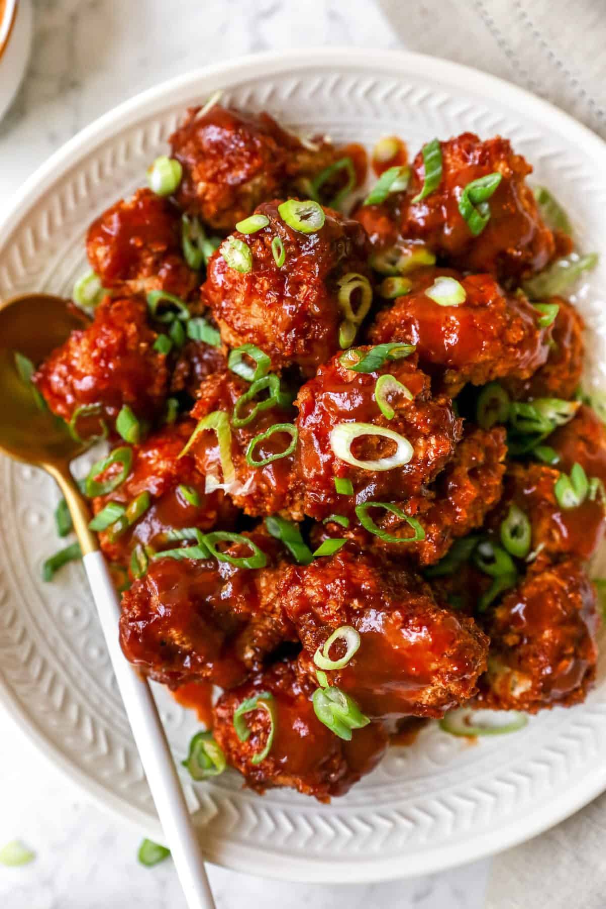 VegNews.BBQCauliflowerWings