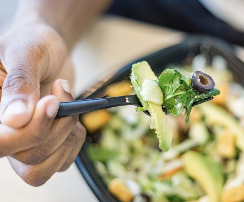 Vegnews.SubwaySalad