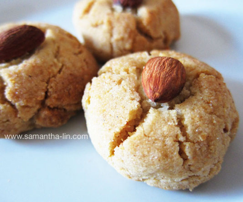 Vegnews.AlmondCookies