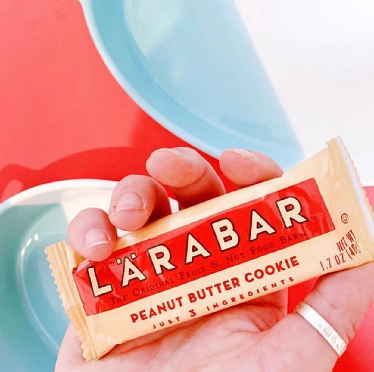 VegNews.Larabar