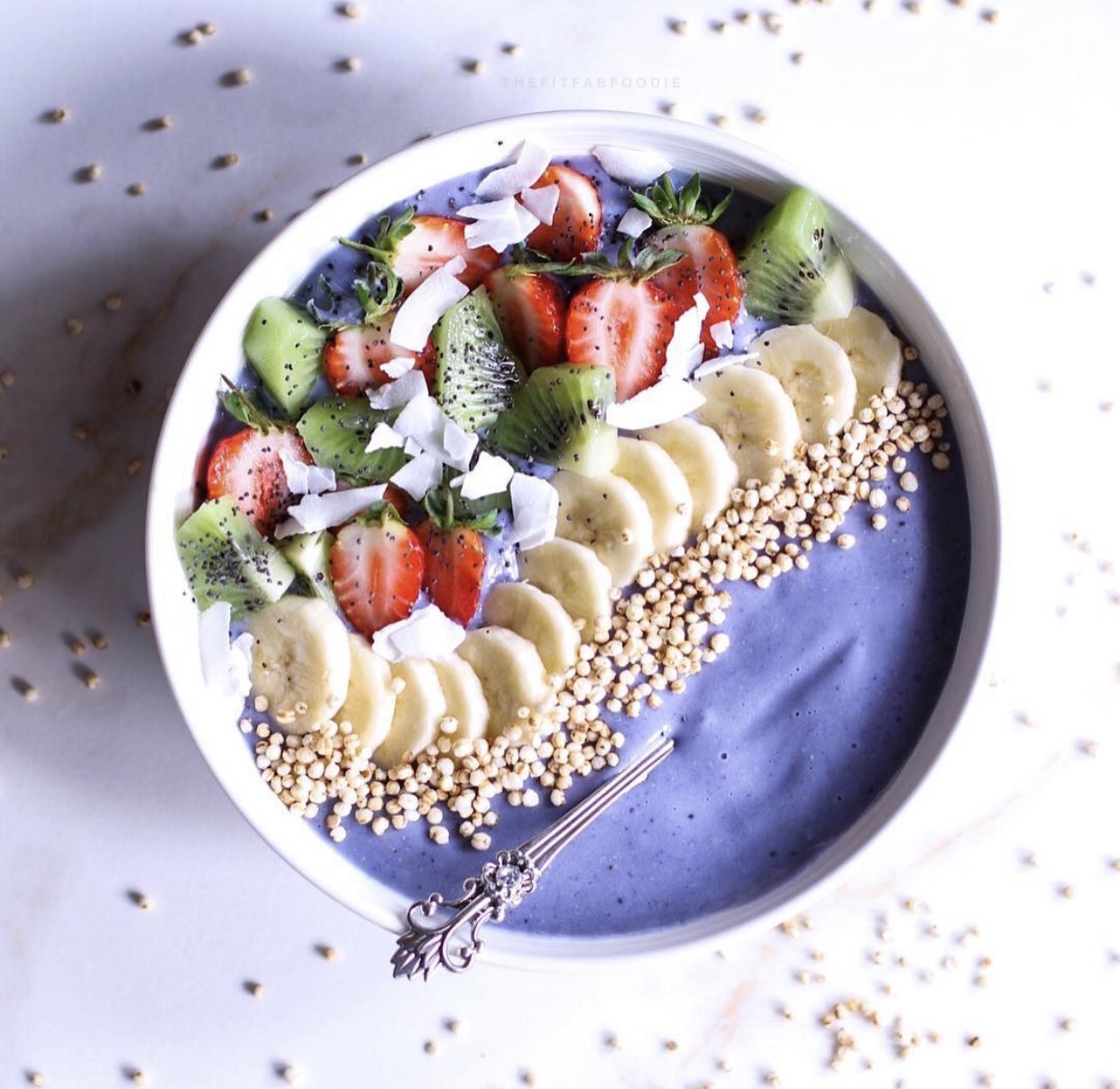 VegNews.ButterflyPeaProteinSmoothieBowlTheFitFabFoodie