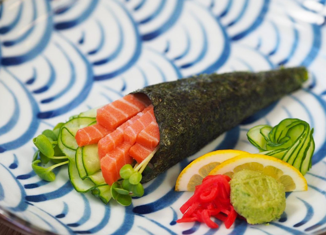 VegNews.Wildtypecellbasedsalmonsushi