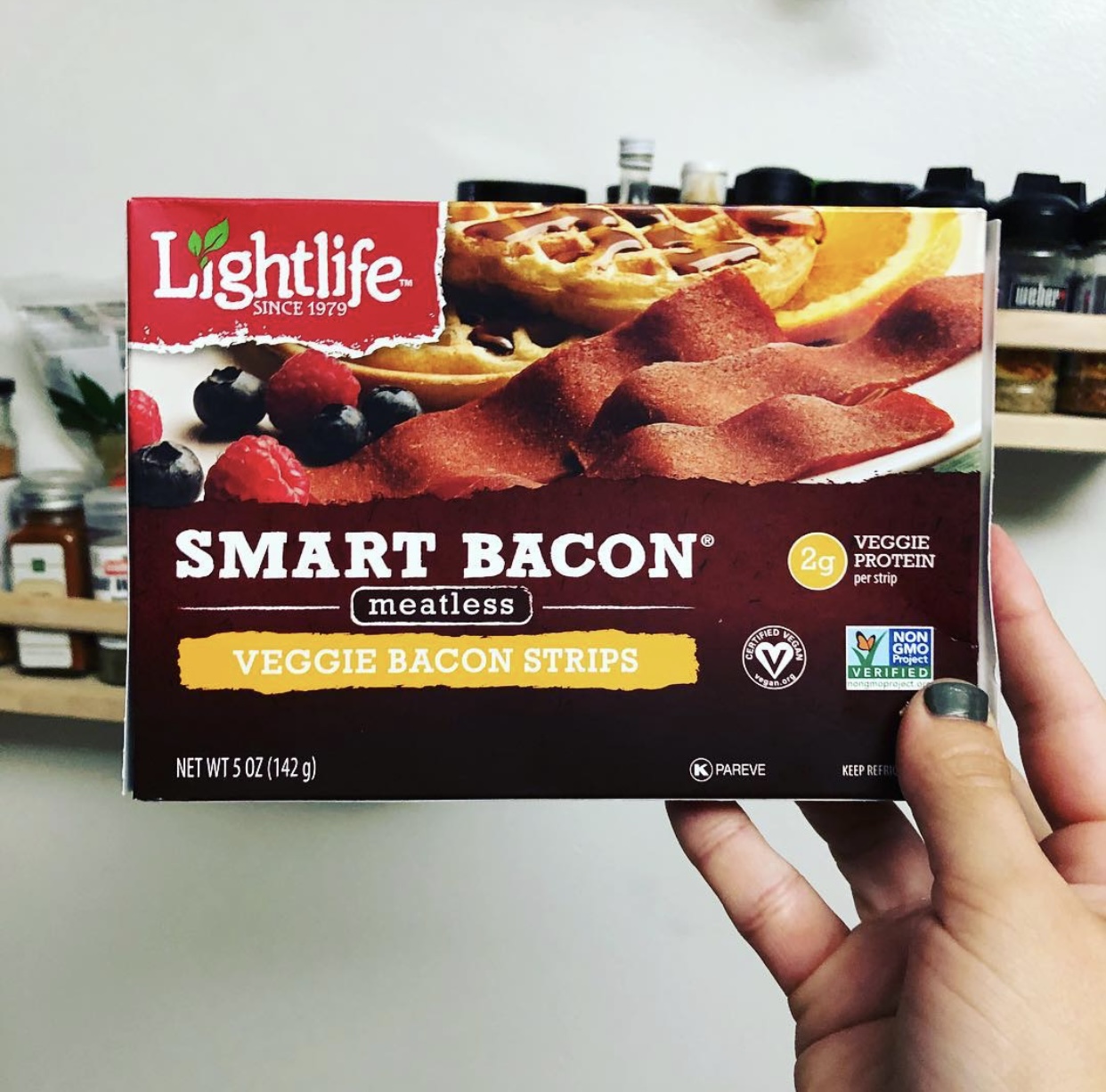 VegNews.LightlifeSmartBacon