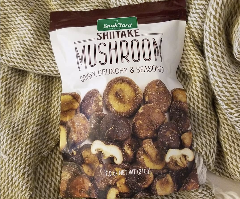 Vegnews.Snackyardmushrooms