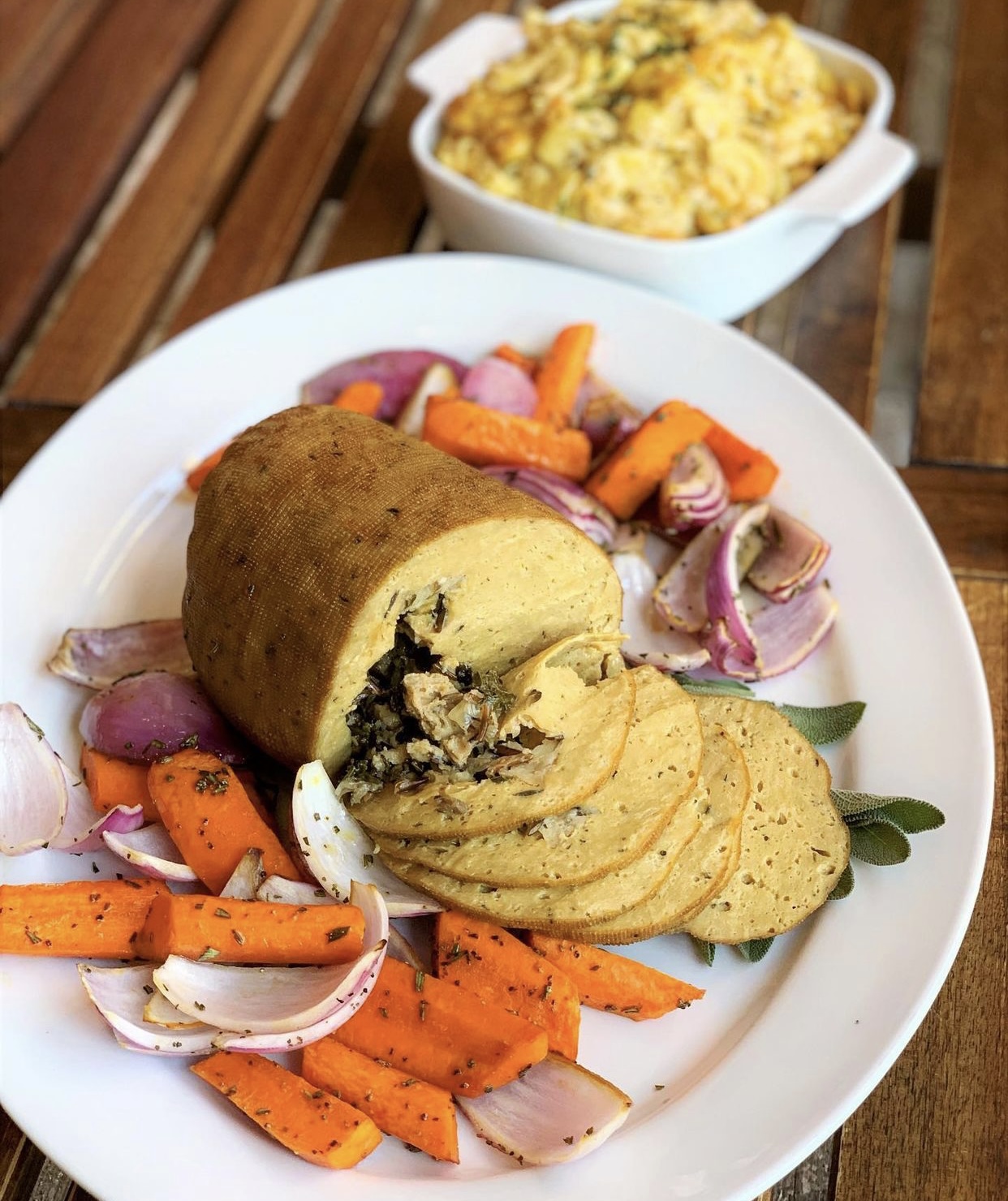 VegNews.TheHerbivorousB