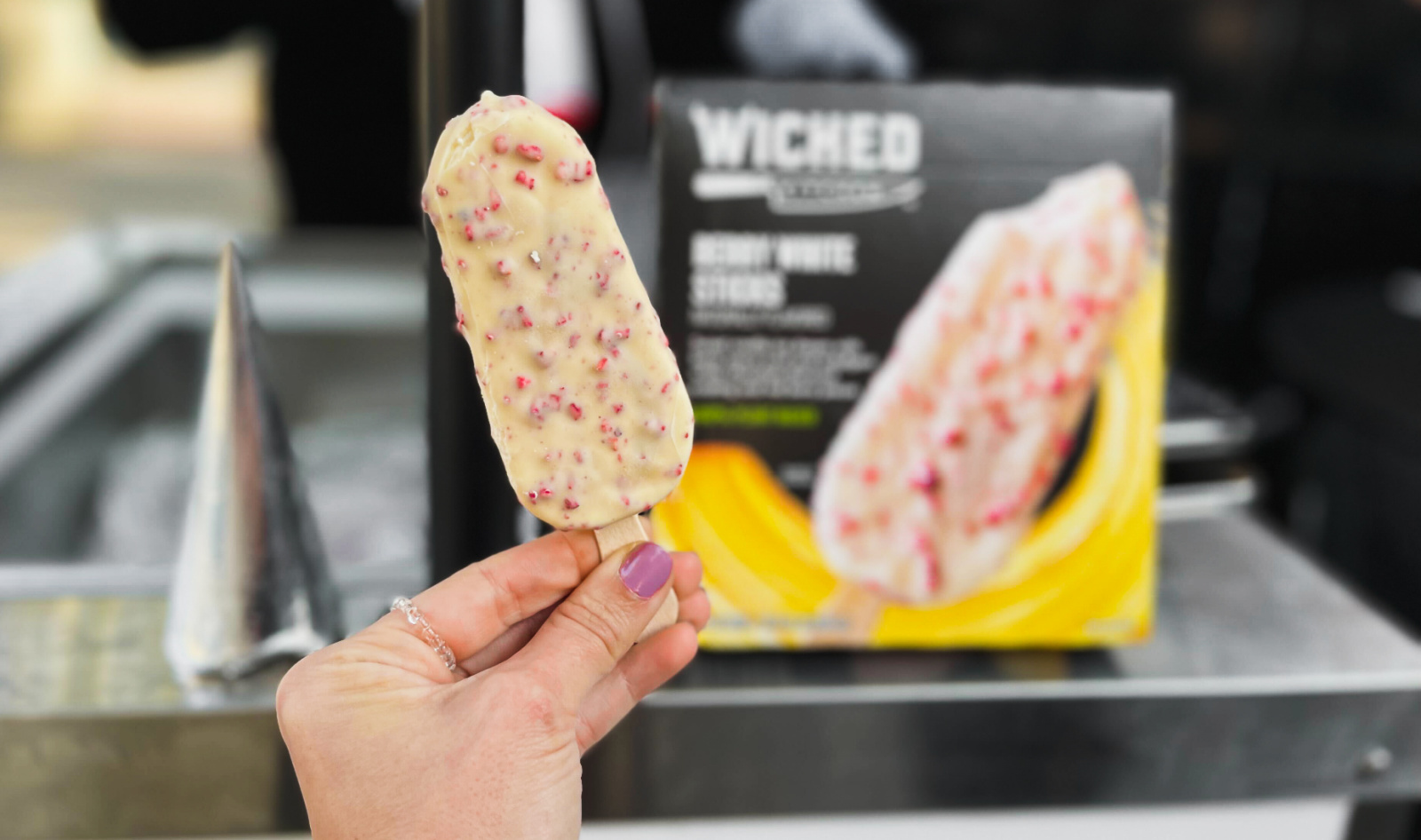 VegNews.WickedDairyFreeIceCream