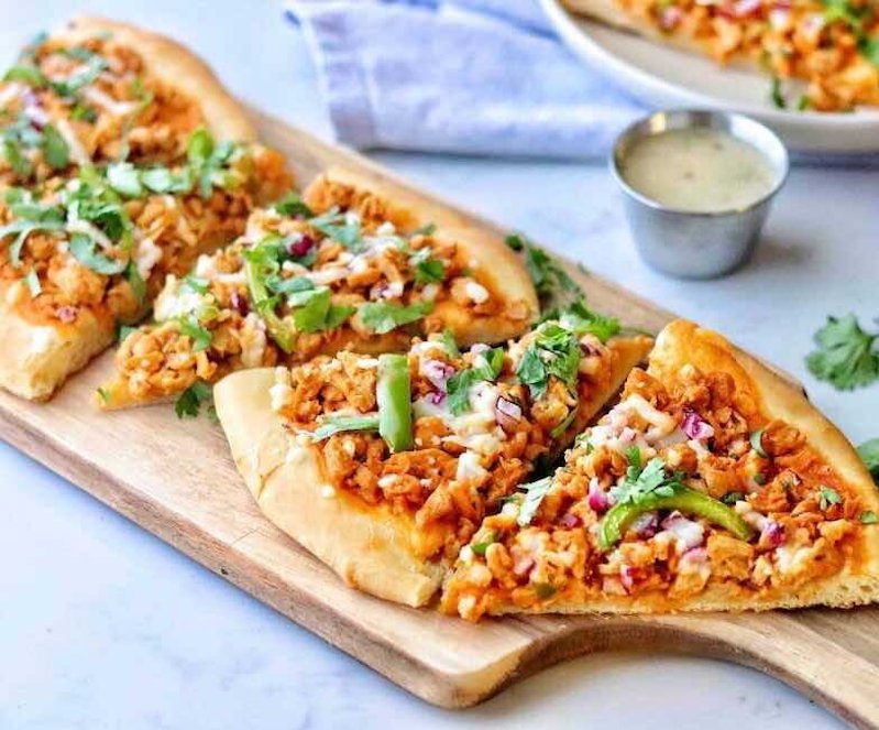 VegNews.BBQ Pizza