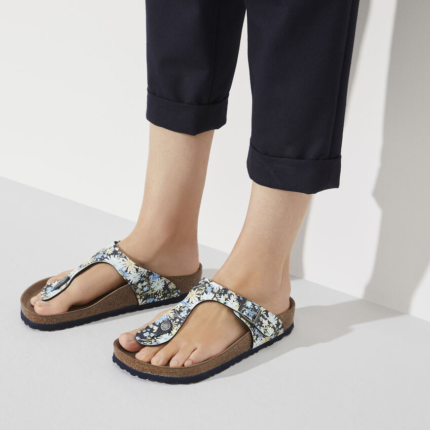 The Ultimate Guide to Vegan Birkenstocks | VegNews