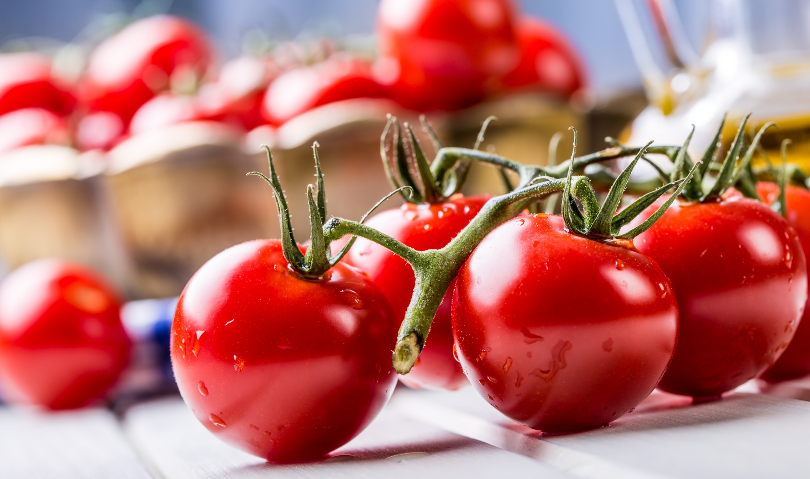 VegNews.Tomatoes.Canva