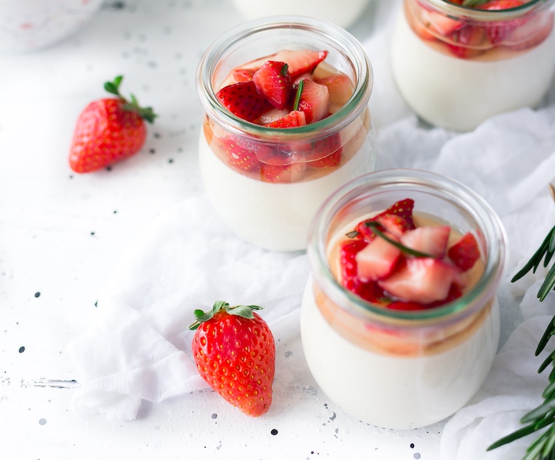 Vegnews.  panna cotta