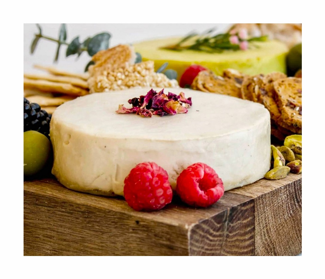 vegnews.brie