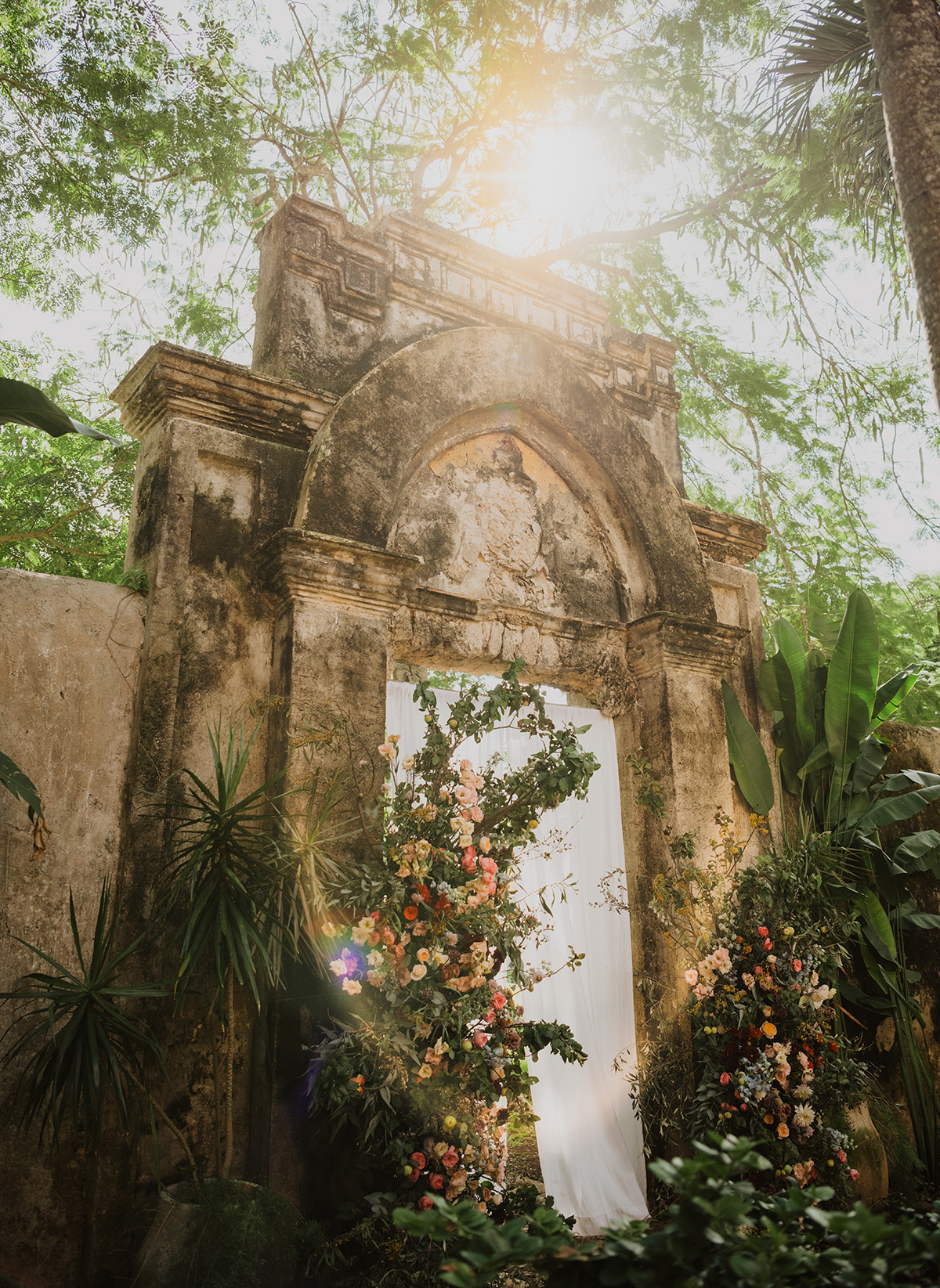This Stunning Yucatán Vegan Wedding Was a Celebration of Color, Love, and Mexico’s Natural Beauty 