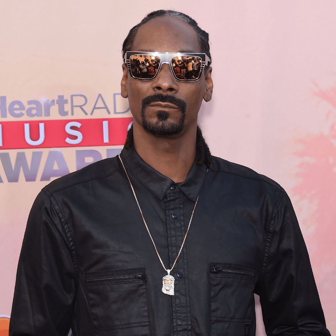 VegNews.SnoopDogg.Shutterstock