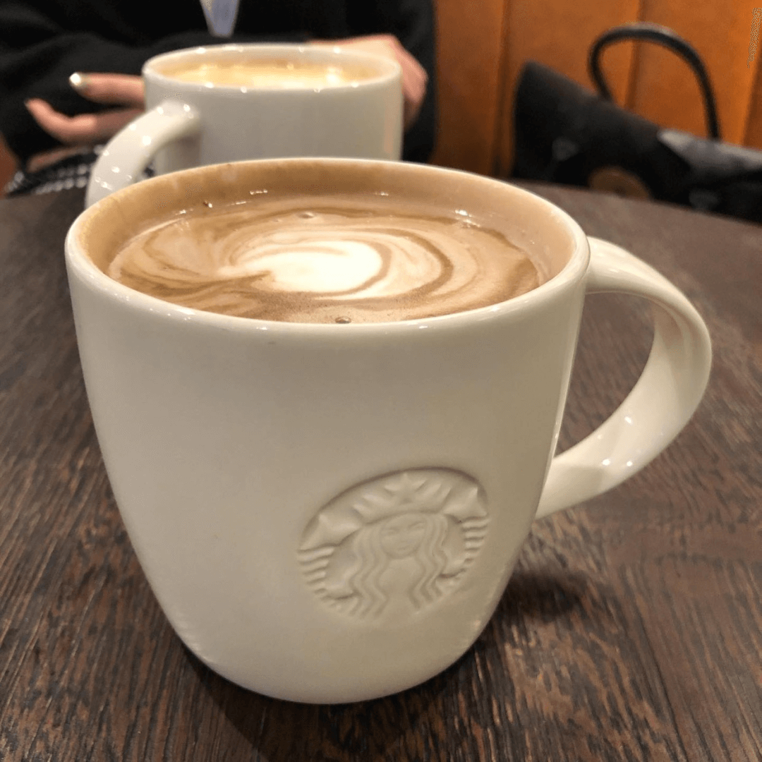 VegNews.StarbucksHolidayDrinkGuide.@sasha_vegan_eats