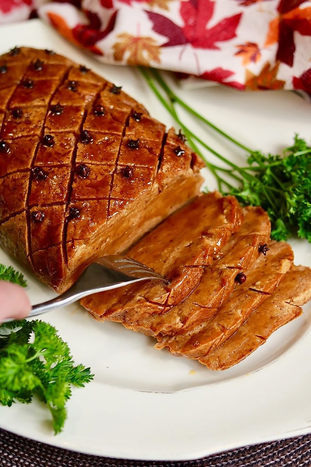 What Is Vegan Ham From Deli Slices To Holiday Roasts Heres Everything You Need To Know Vegnews 