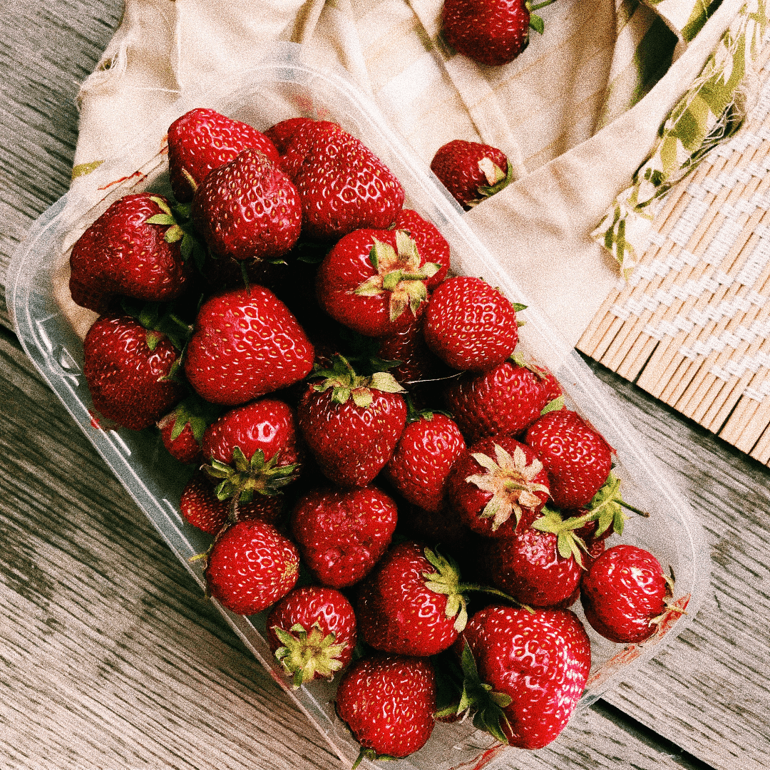 VegNews.Strawberries.AннаPоманченко.Pexels