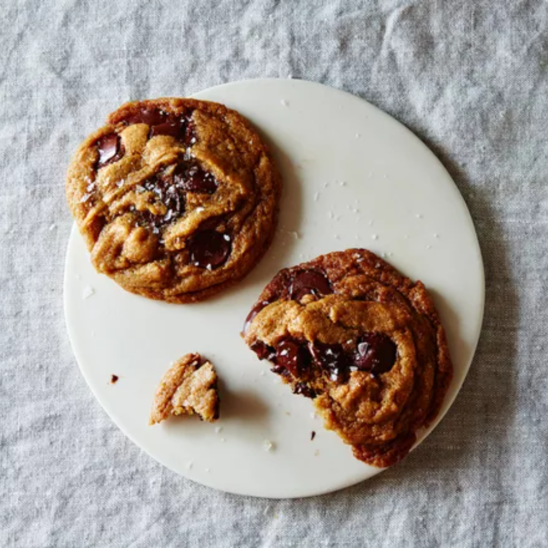 VegNews.SecretlyVeganSaltedChocolateChipCookies.Ovenly