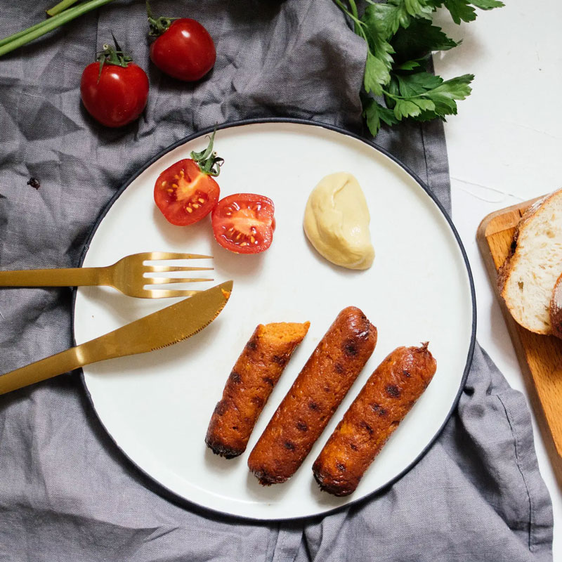 VegNews.Sausages.ZuckerJagdwurst