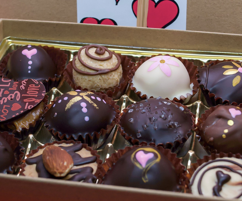 The 14 Best Vegan Boxes of Chocolate for Valentine’s Day 