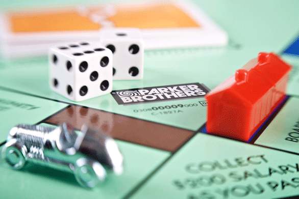Feature.MonopolyGameLARGE