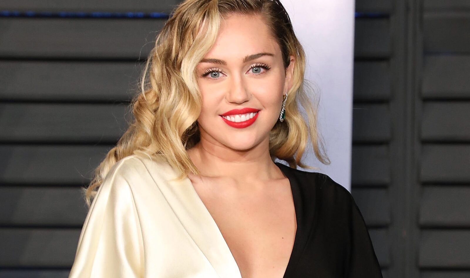 Miley Cyrus Would Ditch Wedding Dress for Vegan Chicken and Dumplings 