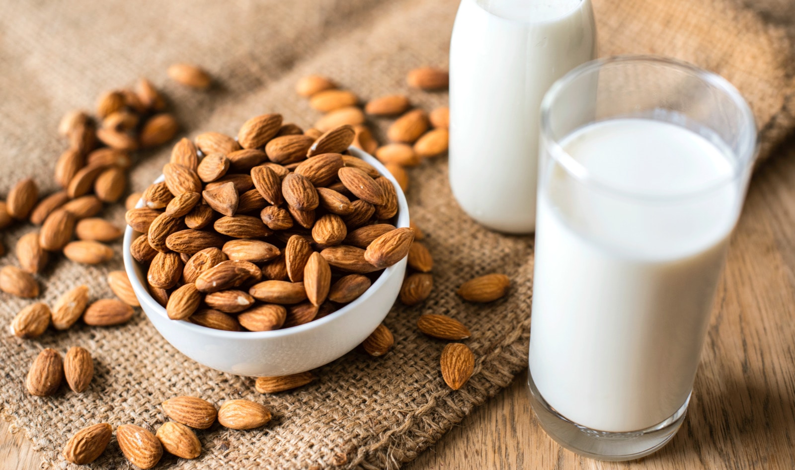 Desperate Dairy Pushes FDA to Require “Imitation” Labels on Vegan Milk 
