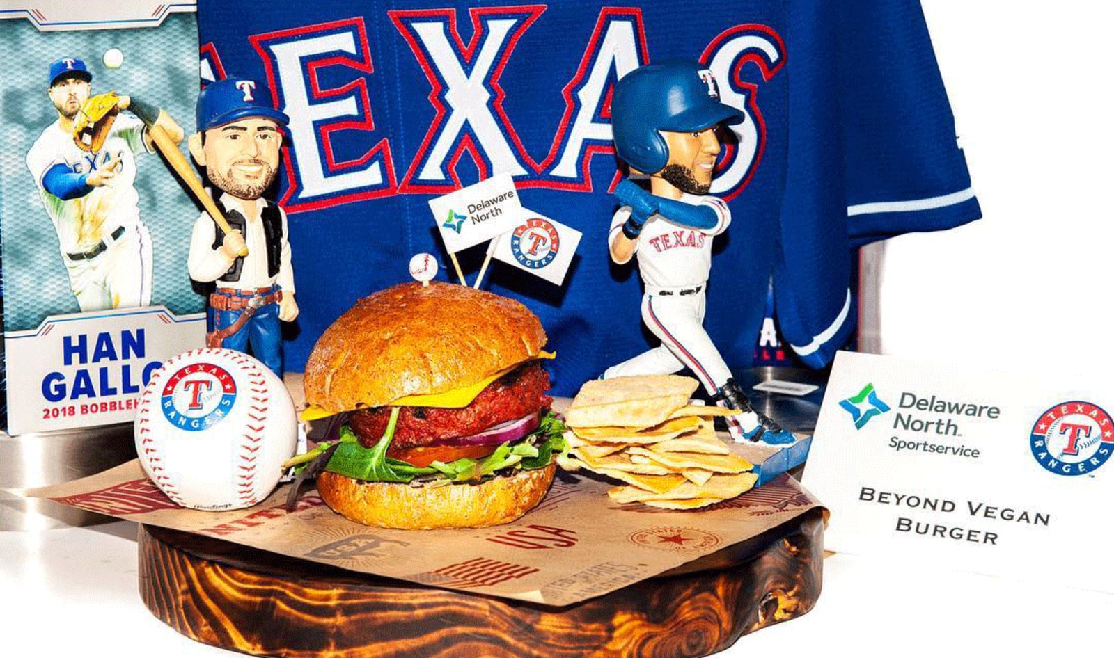 Vegan Cheeseburgers Debut at Texas Rangers’ Stadium for Baseball Season