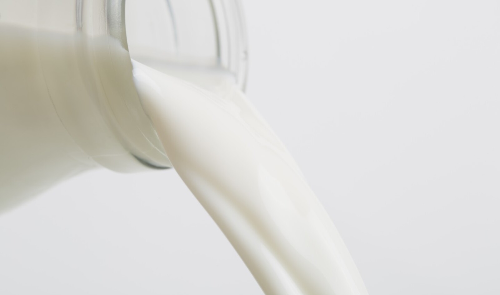 Milk Sales Plummet by $1.1 Billion in 2018 
