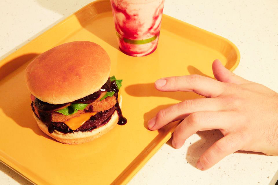 VegNews.PlantPowerFastFoodsFB