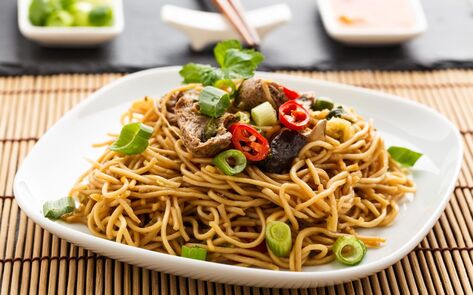 Vegan Beef and Vegetable Lo-Mein