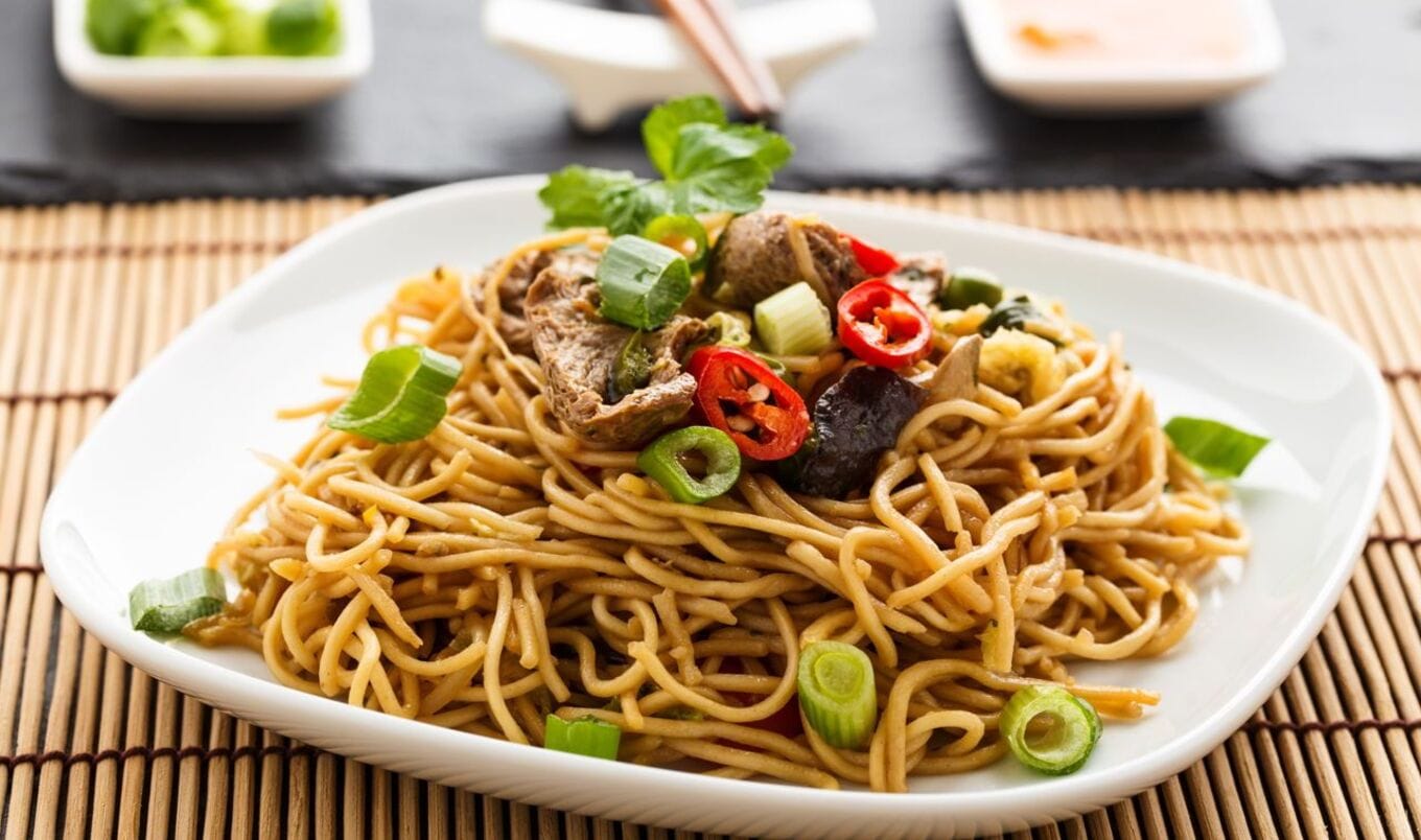 Vegan Beef and Vegetable Lo-Mein