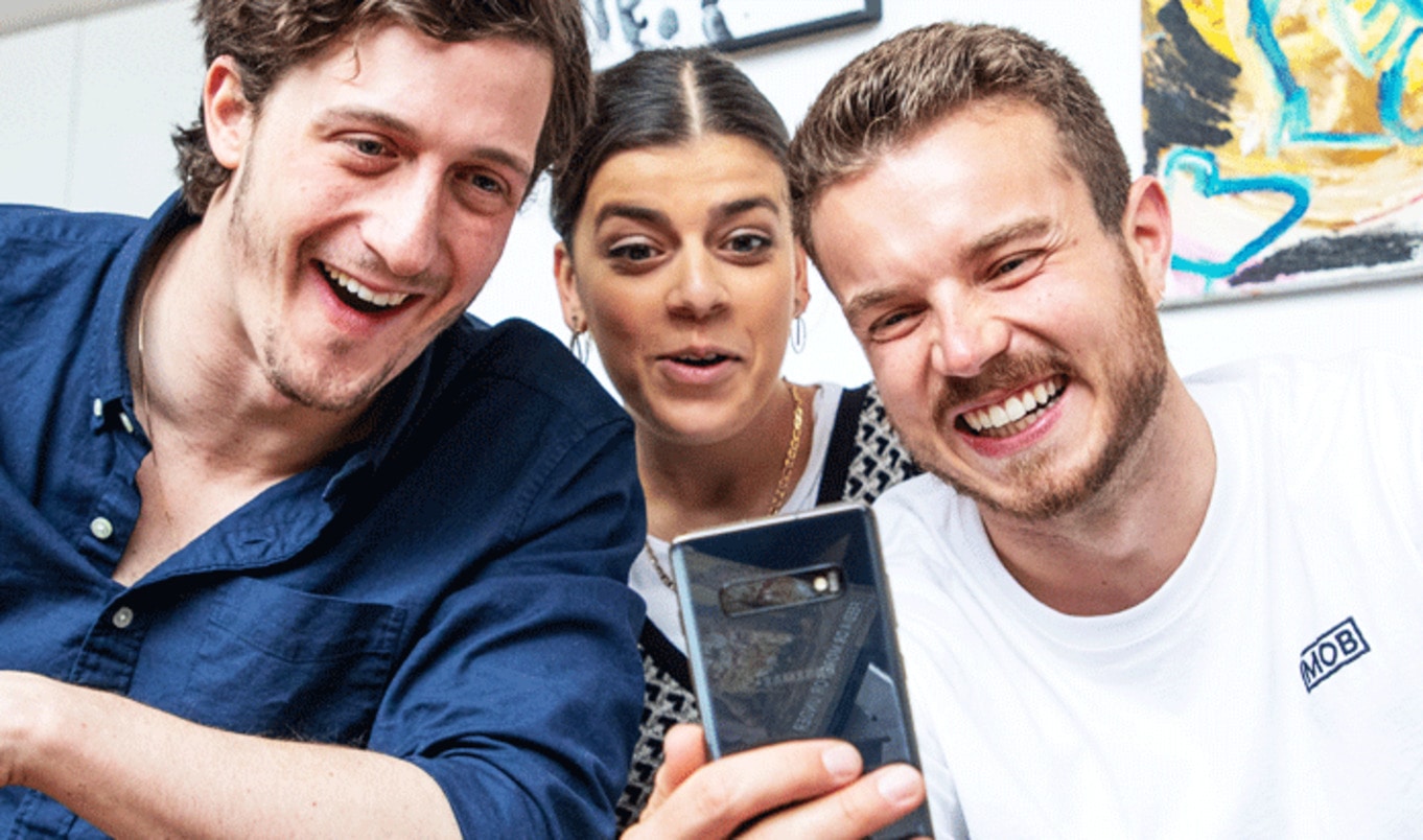 Samsung Promotes Galaxy S10 Phone by Throwing Vegan Food Pop-Up