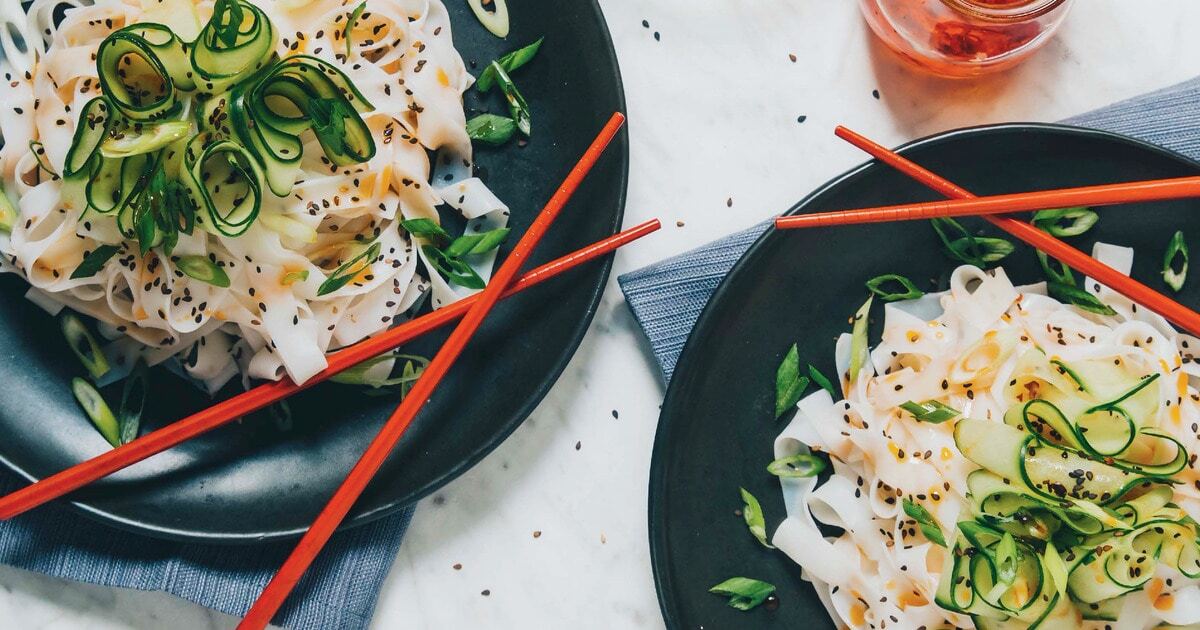 Easy Cold Cucumber Chile Sesame Noodles | VegNews