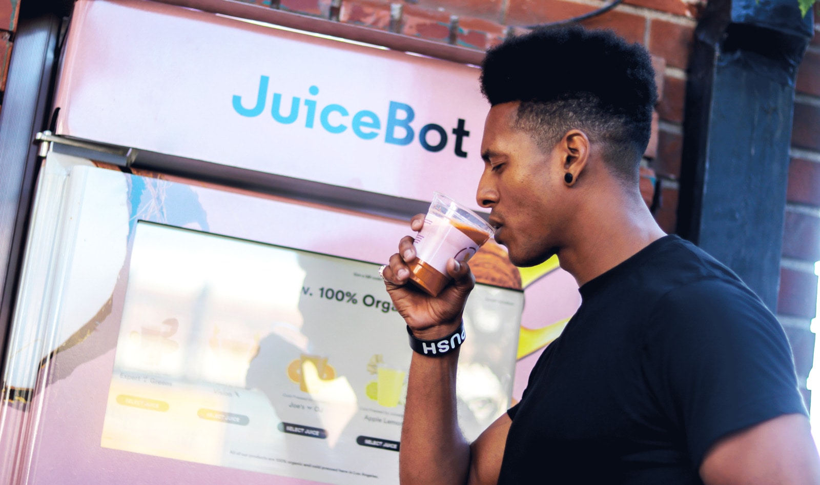 Vegan Smoothie Vending Machines Debut in California