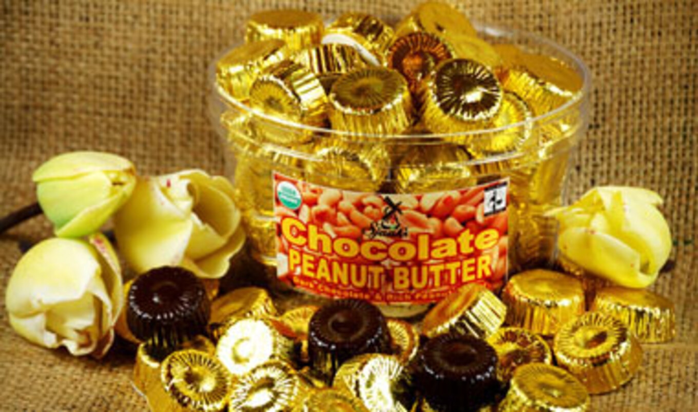 Today's Giveaway: Organic Peanut Butter Cups by Sjaak's