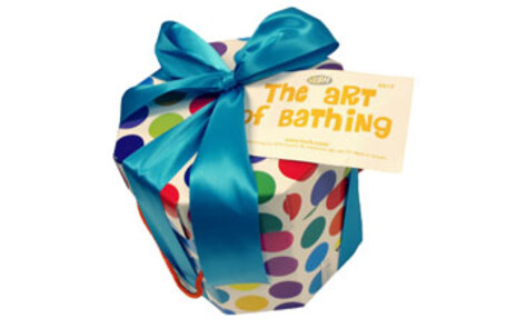 Weekend Giveaway: LUSH Vegan Spa Package