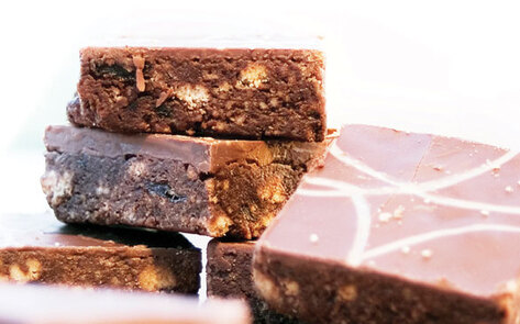 Vegan Banana Chip Brownies