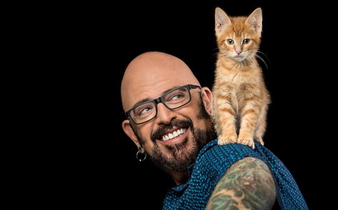 Why Cats Ultimately Led Cat Whisperer Jackson Galaxy to Veganism 