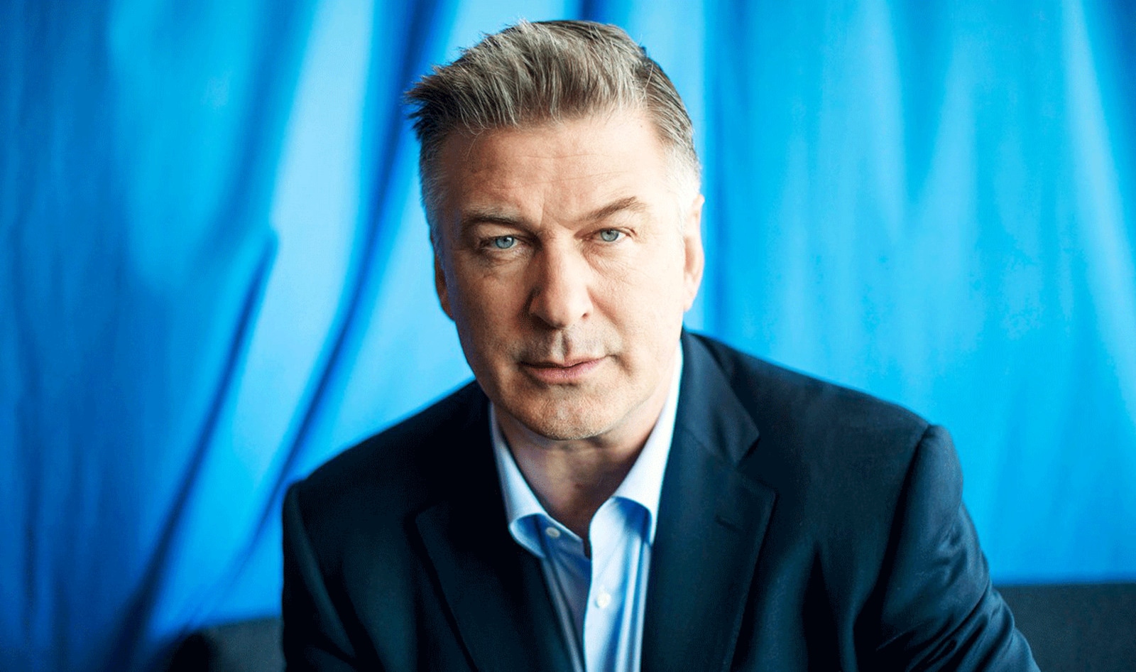 Alec Baldwin to SeaWorld: “When Will Trainers Stop Using Dolphins’ Faces as Surfboards?”&nbsp;