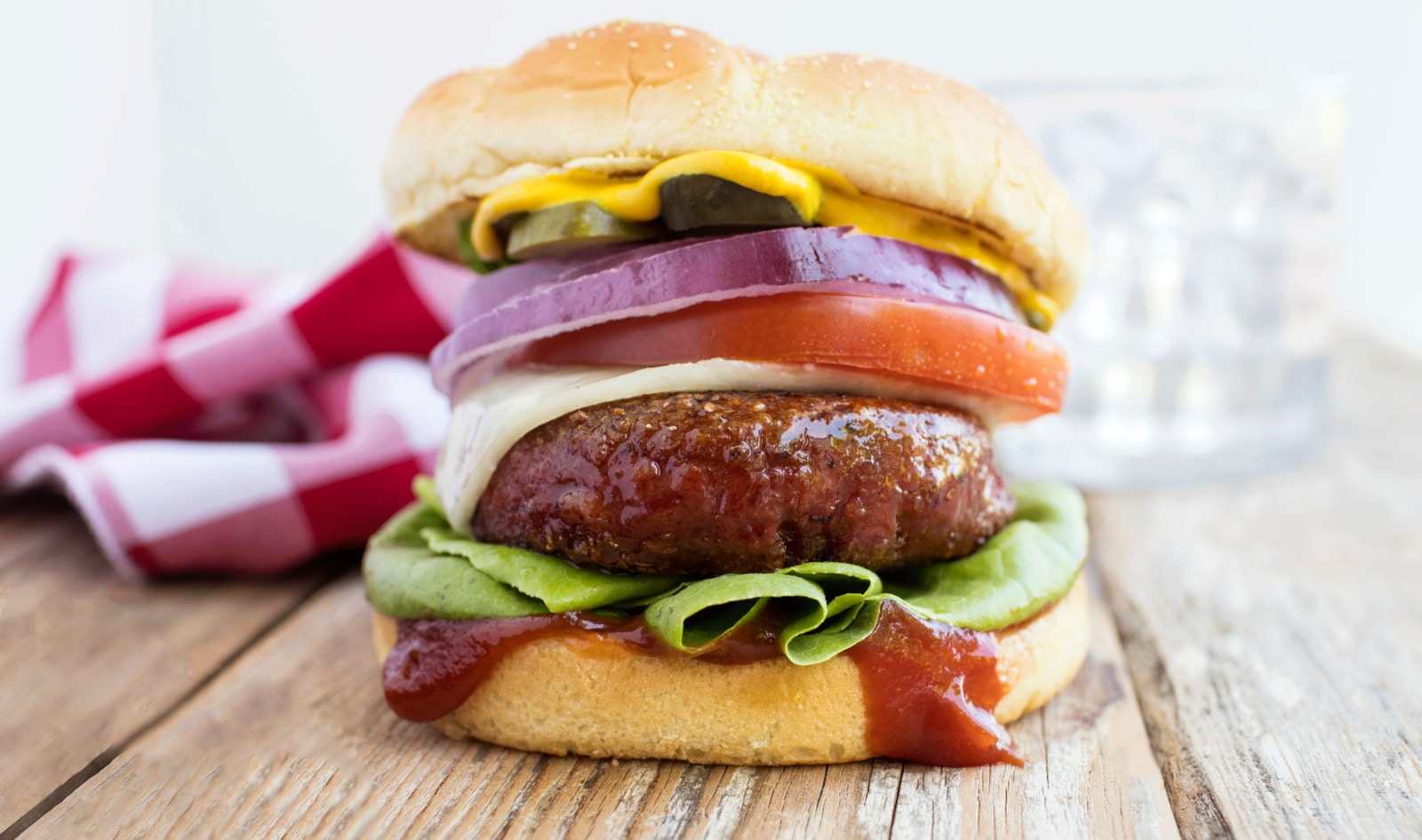 Dr. Praeger’s Debuts Its Own “Bleeding” Vegan Burger