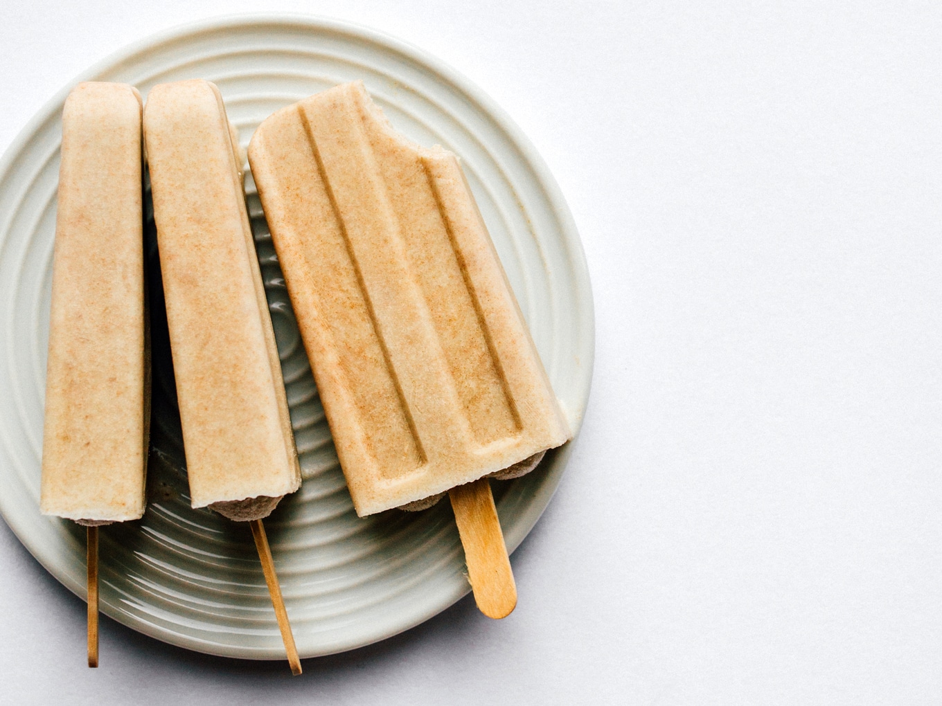 VegNews.DulcePops