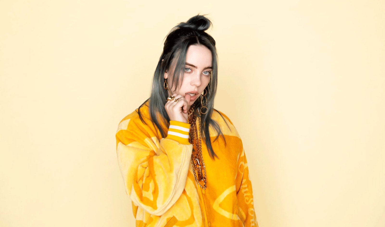 Billie Eilish Joins “Vegan Club” with Tony Kanal, Miley Cyrus, and Joaquin Phoenix&nbsp;