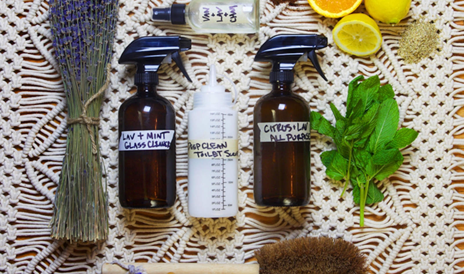 The Best Easy-To-Make Vegan Cleaning Products (That Work)&nbsp;