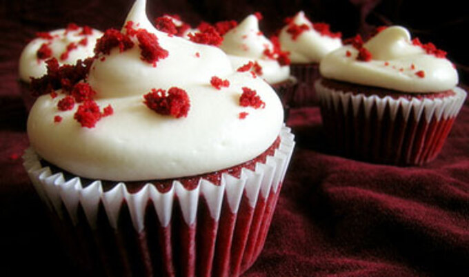 RED-VELVET