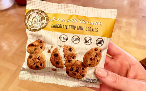 Disneyland Debuts Vegan Cookies and Chocolate Bars&nbsp;
