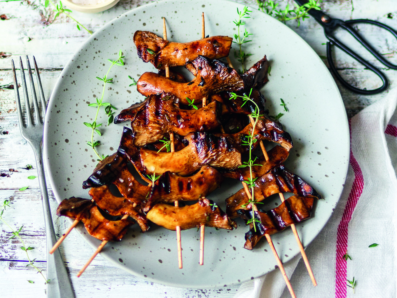 VegNews.GrilledMushrooms